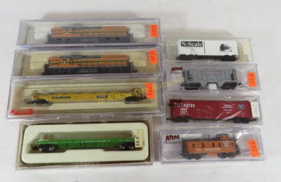 8 N Scale Train Cars with 2 Locomotives