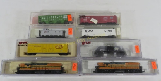 8 N Scale Train Cars with 2 Locomotives