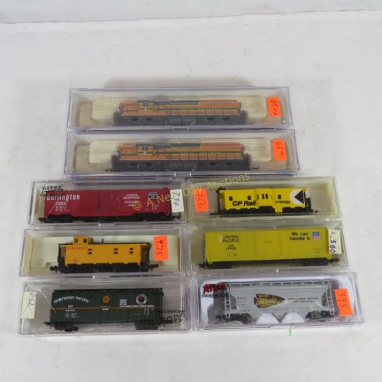 8 N Scale Train Cars with 2 Locomotives