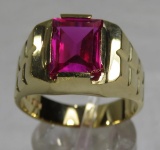 14kt LG yellow gold ring with ruby
