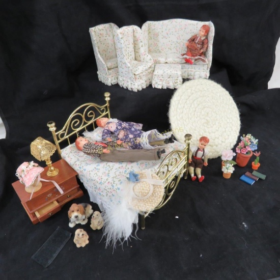 Doll house family and bedroom set with accessories
