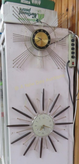2 Vintage Starburst Wall Clocks