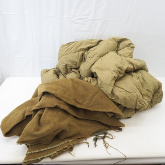 US Military Sleeping Bag and 2 Blankets