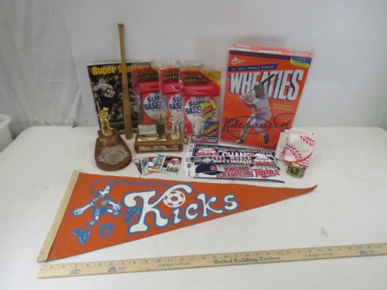MN Twins, Kicks and other Sport Collectibles