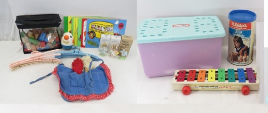 8 Vintage puzzles, Beatrix Potter Figures & toys
