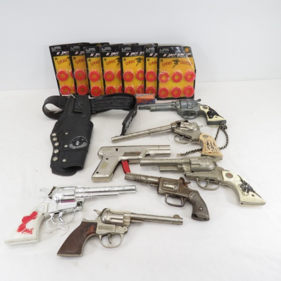 Vintage Western Toy Cap Guns, NIP Caps Guns & Military Artifacts