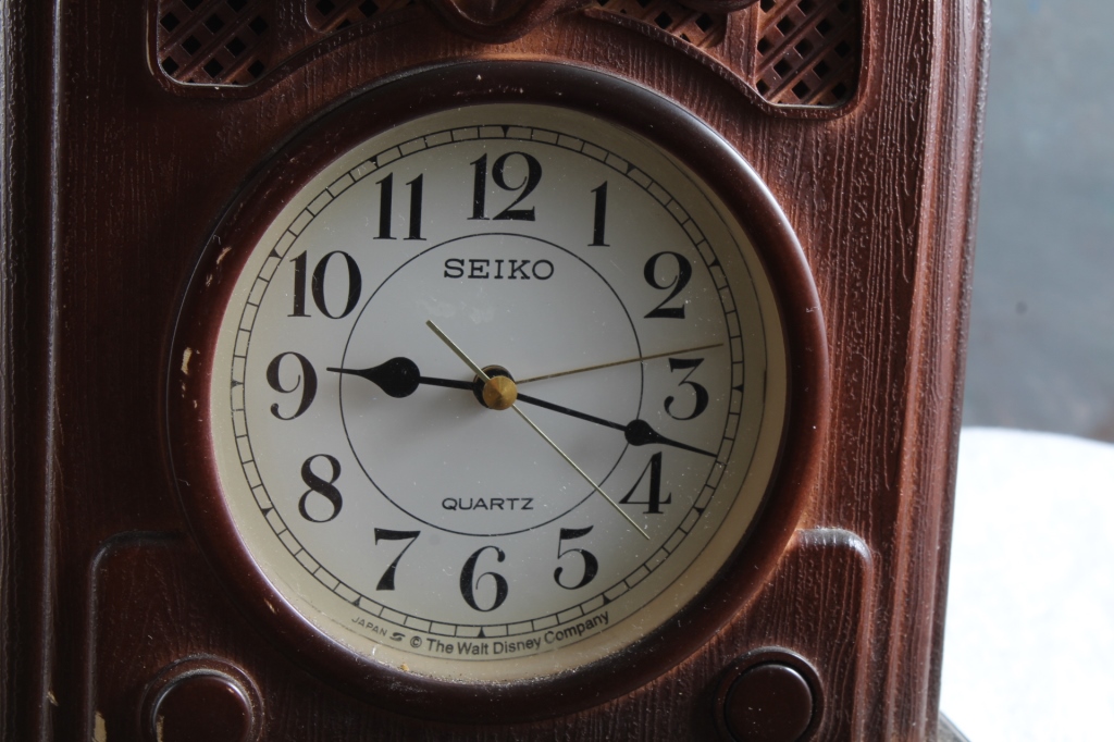 Seiko mickey mouse 60th anniversary cheap clock