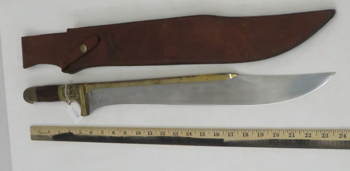 Indiana Jones Khyber Bowie Knife in Sheath | Proxibid Indiana Jones Khyber Bowie Knife in Sheath | Proxibid