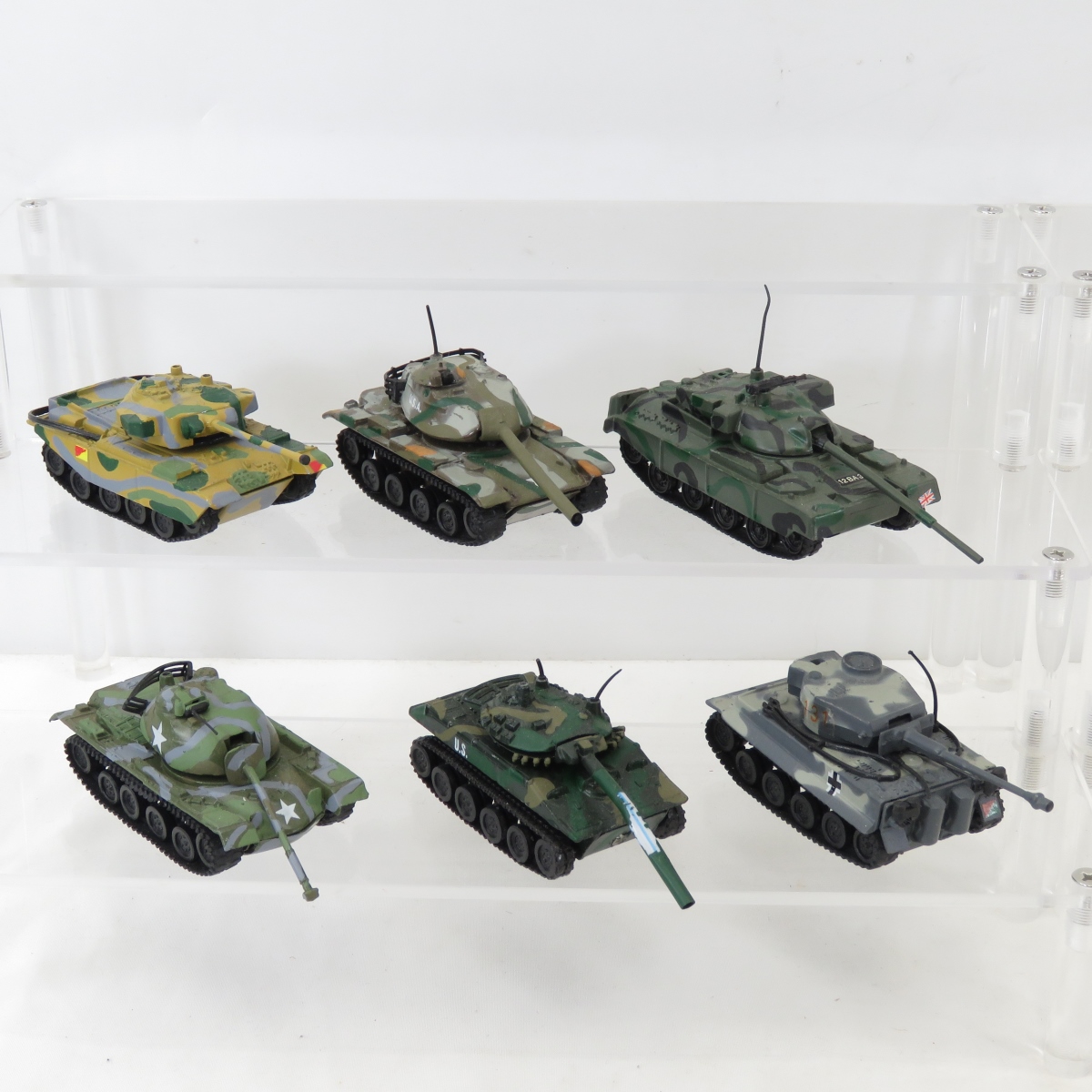 32 Zyimex 1:64 Tanks | Proxibid