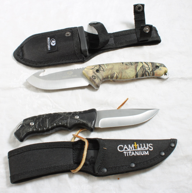 Camillus Gut Hook 9.25 Knife, 4.25 Fixed Blade with Sheath