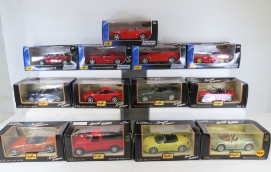 13 Maisto 1:24 Special Edition Diecast Cars