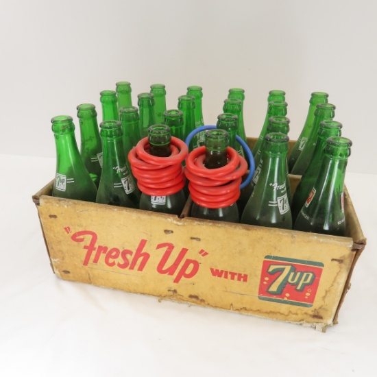 24 Vintage 10oz 7Up Bottles in Cardboard Crate