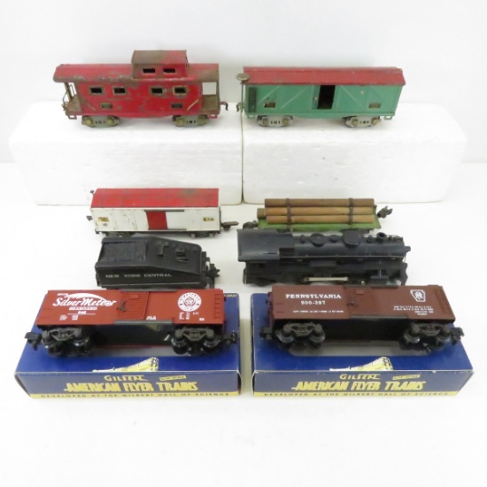 8 Vintage Train Cars, American Flyer, Marx  & More