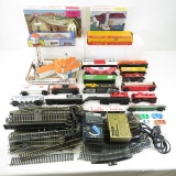 Vintage Tyco HO Train Cars, Track & Accessories