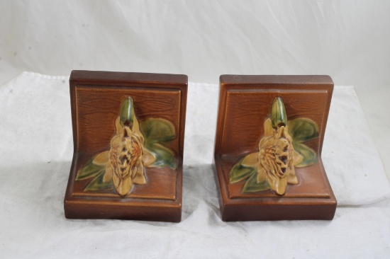 Pair Roseville Pottery Water Lily Bookends 5" Tall