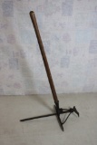 Antique Carpet Stretcher Hinkle IND. PLS IND Works