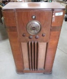 Crosley Dynatrol 11 Floor Model Radio