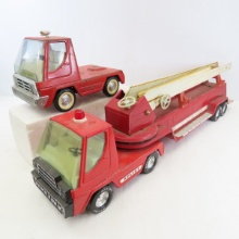 Nylint Aerial Hook-and-Ladder Fire Truck & 2 Cabs