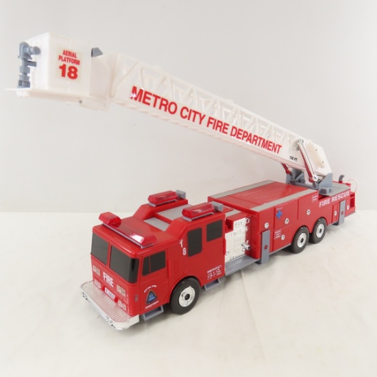 1994 Funrise MCFD Fire Rescue Truck- Light & Sound