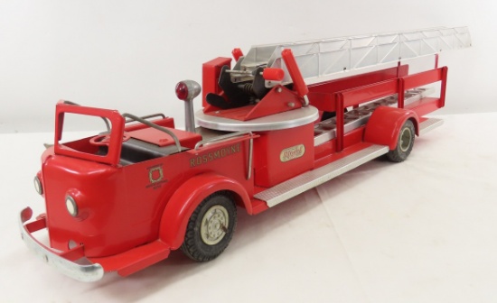 Doepke Rossmoyne LaFrance Aerial Ladder Truck