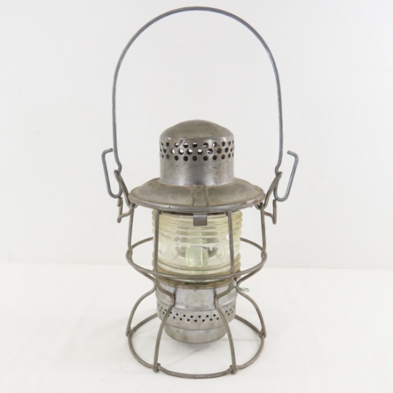 DM&IR RY Adlake Kero Lantern w/Clear Fresnel Globe