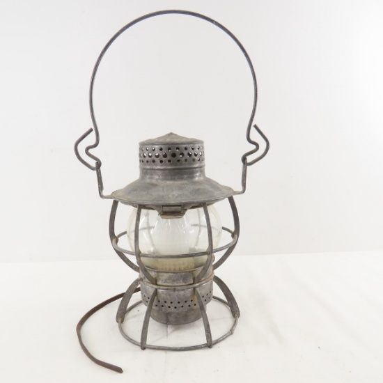 NP Dressel Short Clear Globe Lantern- Electric