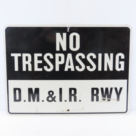 DM&IR RWY Metal No Trespassing Sign