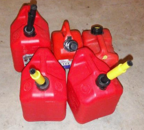 Lot #389c- 5 gas cans 