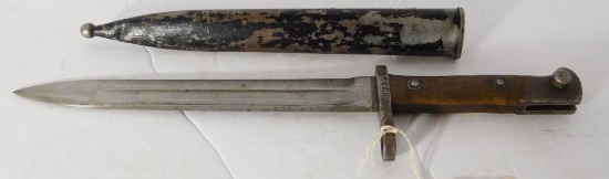 Lot #153K - WWI bayonet in sheath SN# 207091 