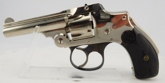 Lot #677 - S&W Safety Hammerless, 2nd Issue