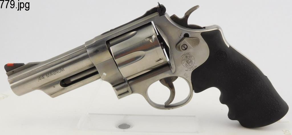 Lot #779 - S&W 686-6 Stainless Double Action Revolver