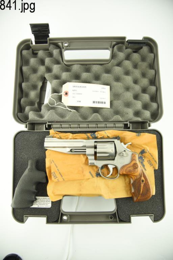 Lot #841 - S&W 627-5 DA Revolver