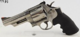 Lot #779 - S&W  686-6 Stainless Double Action Revolver