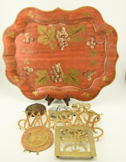 Lot 1117 - Toll decorated serving tray, (3) Virginia Metal Crafters brass trivets, French Eugenie