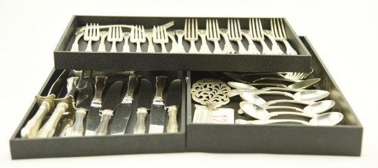 Lot 1235 - (52) Pieces of S. Kirk & Son King pattern sterling silver flatware (62.7 ozt not