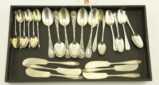 Lot 1237 - (24) Piece of sterling silver: set of 6 repousse teaspoons, set of 6 demitasse spoon