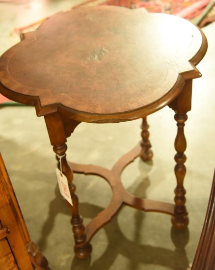 Lot 1549 - Lamp table with burled veneer top, stretcher base, and turned legs (24 ¼” in height
