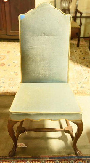 Lot 1563 - Pair of (2) handmade Queen Anne style upholstered side chairs with turned stretcher