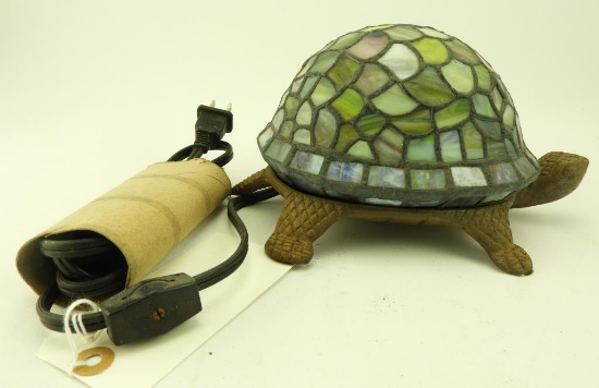 Lot 1679 - Stained & leaded glass accent lamp