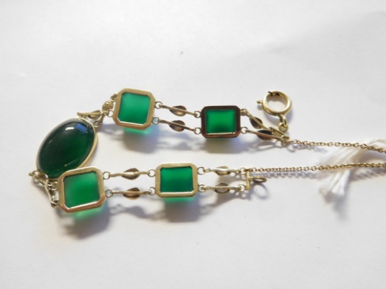 Lot 1647c - 14k gold with green stones bracelet: weighs 9.2 dwt