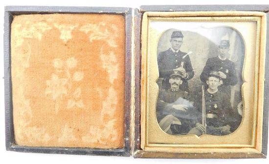 Cased 1/6 plate tintype depicting 3 Union soldiers with higher ranking member possibly  an officer