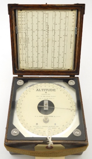 WW2 Wallace & Tiernan altimeter in Wood Case