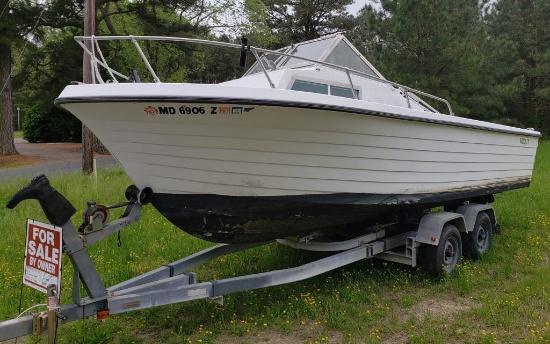 Lot # 4687 - 1976 Grady White Hatteras overnighter 20’ open motorboat. With 1983 +/- Yamaha