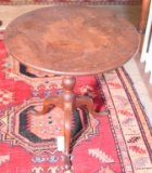Lot #499 - George III Chippendale style Walnut tri-fed tilt top tea table circa 1780 with cabriole