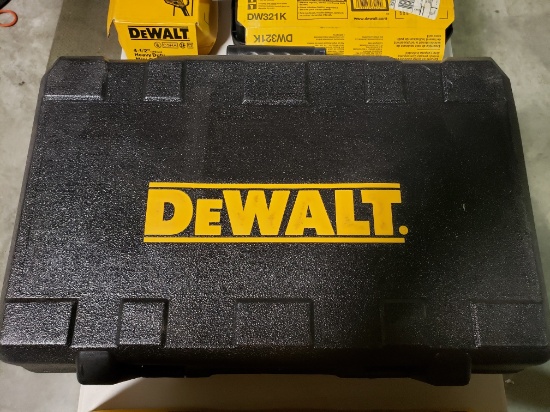Like New Dewalt 18V Cordless 4 Tool Set in Case to include 18V Drill, Circular saw, Sawzall & light.