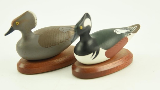 Lot #367 - Pair of Patrick Vincenti, Churchville MD miniature carved Hooded Mergansers signed