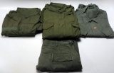 Lot #1256 - Lot of military related clothing in green to include set of rip-stop field  pants &