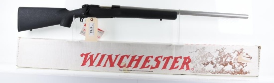 Lot #1752 - Winchester 70 Heavy Varmint Bolt Action Rifle SN# G2121335 .22.250