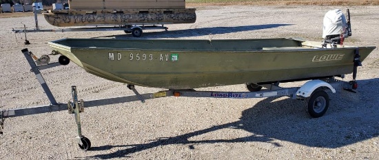 Lot #1800a - 1989 Lowe 14ft john boat with 2000 Yamaha 25HP 4 stroke outboard motor on  2008