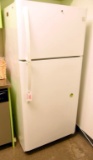 Lot #1491 - Kenmore model 253.705 Refrigerator freezer combo